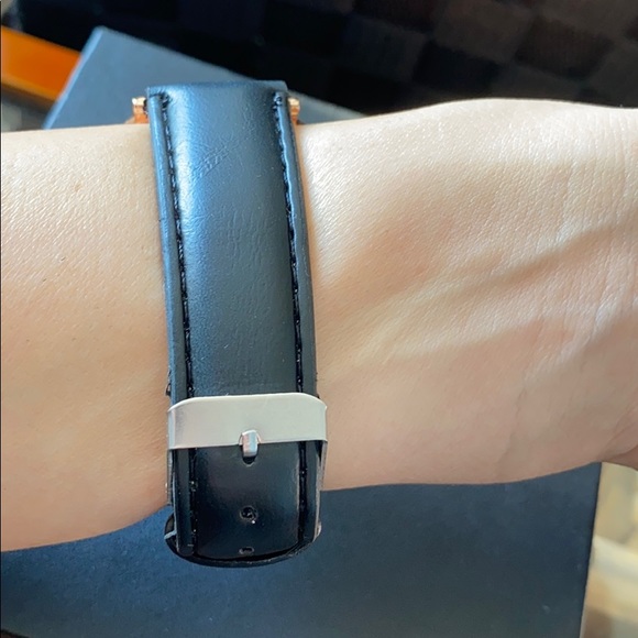 Rose gold black strap watch with Arab writing - Picture 2 of 4